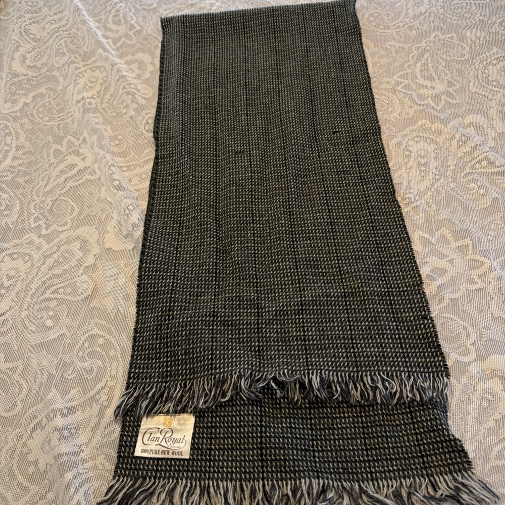 Clan Royal Scotland 100% Wool Fusion Tartan Scarf 42x12
